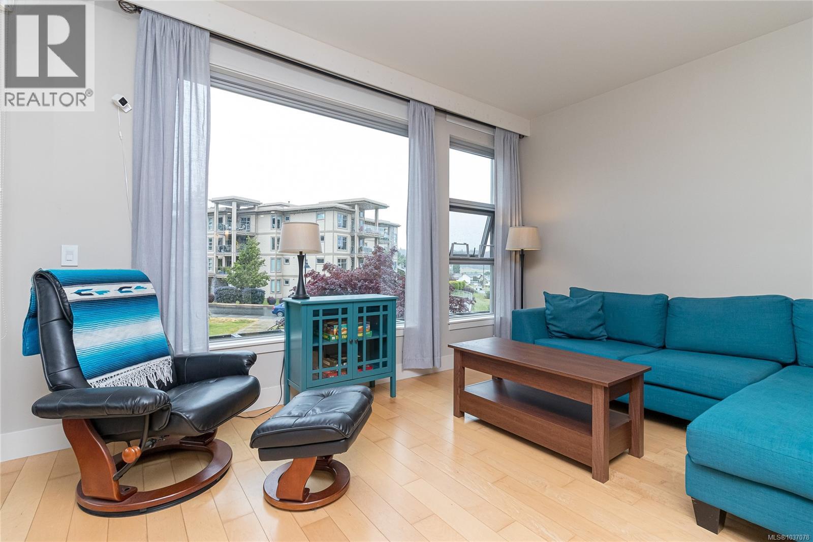 #203 3230 Selleck Way - 15