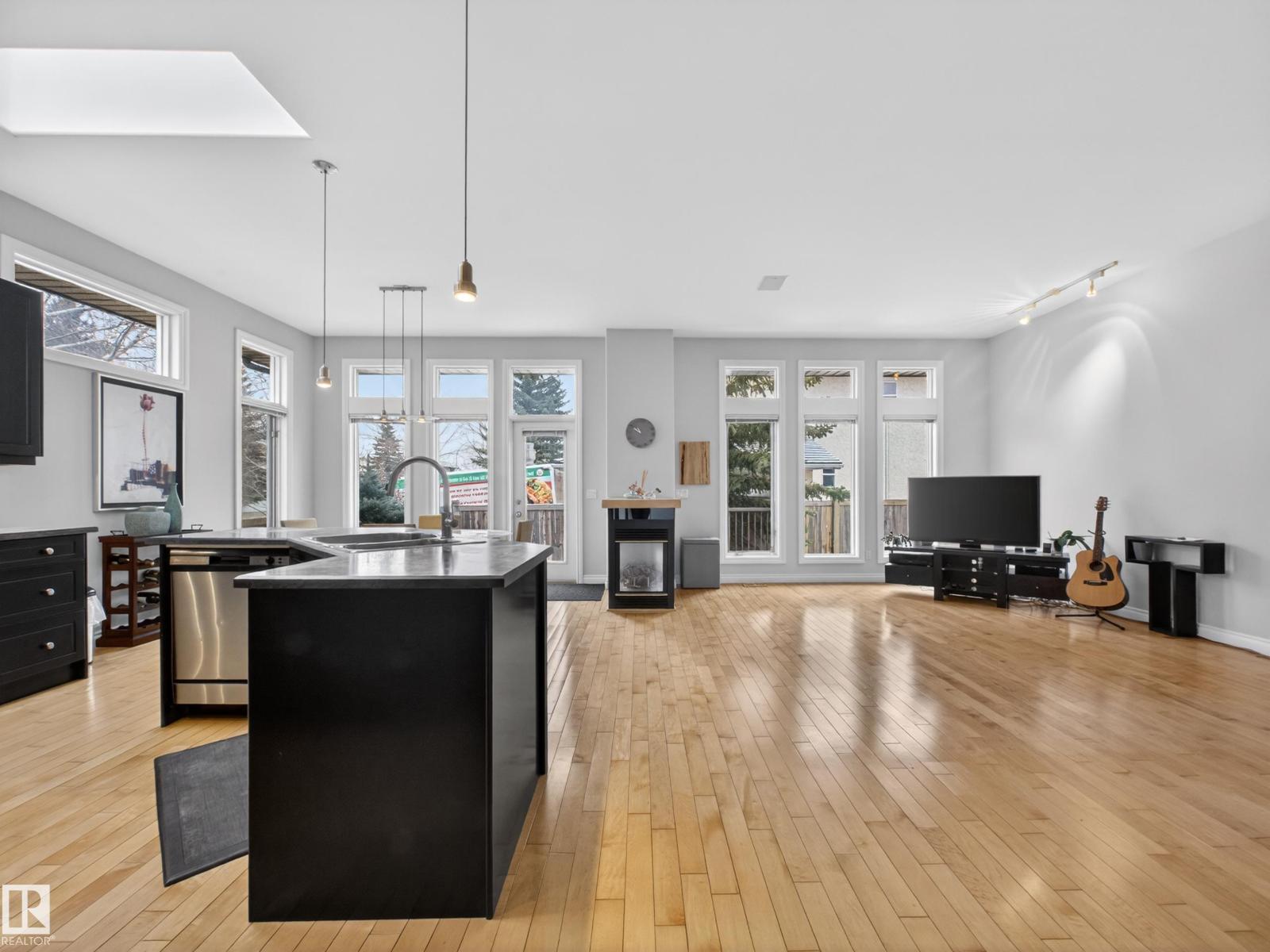 569 BUTTERWORTH WY NW, Edmonton
