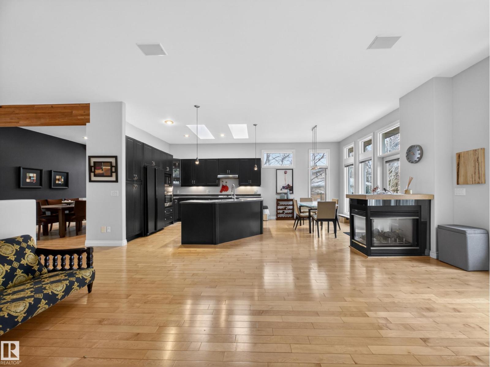 569 BUTTERWORTH WY NW, Edmonton
