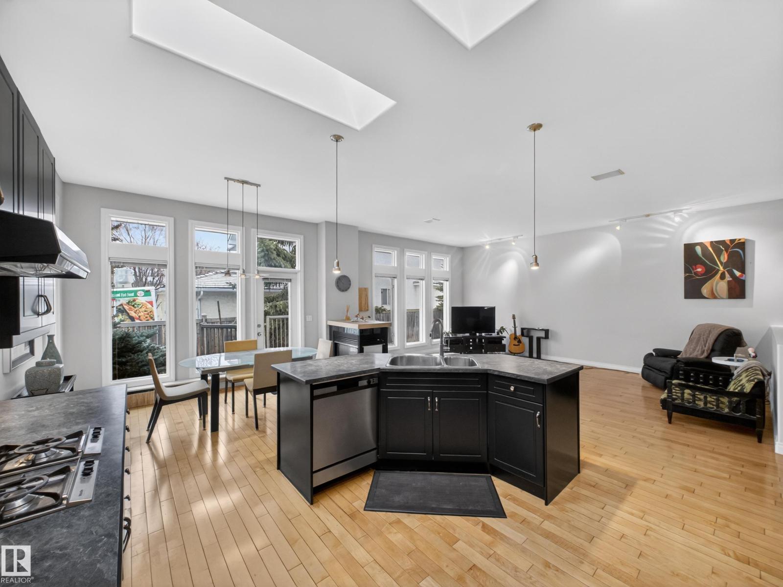 569 BUTTERWORTH WY NW, Edmonton