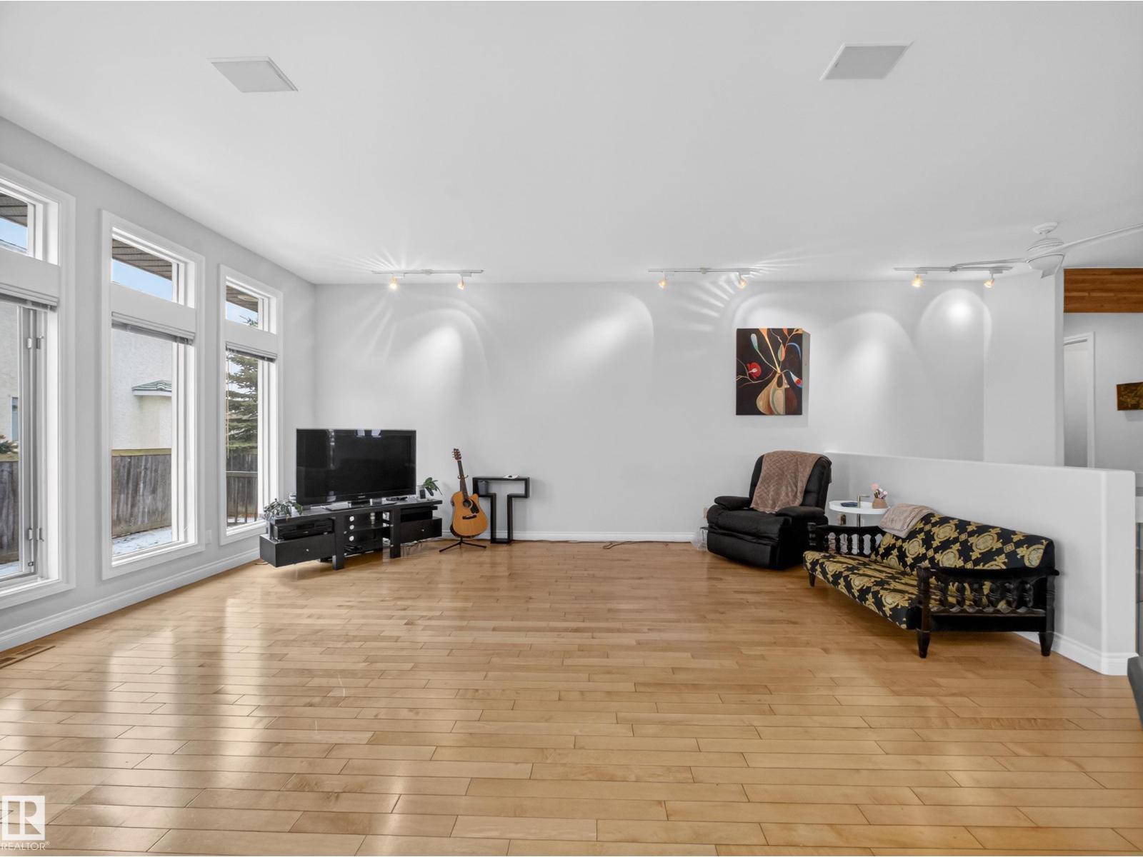 569 BUTTERWORTH WY NW, Edmonton