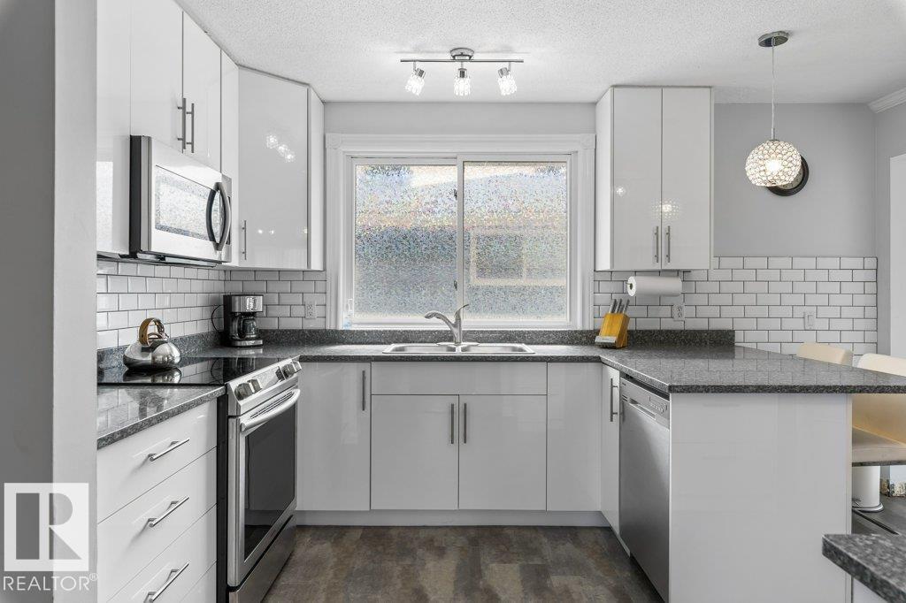 1111 MOYER DR, Sherwood Park