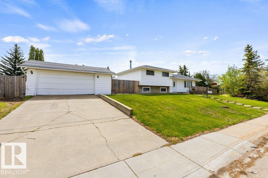 1111 MOYER DR, Sherwood Park