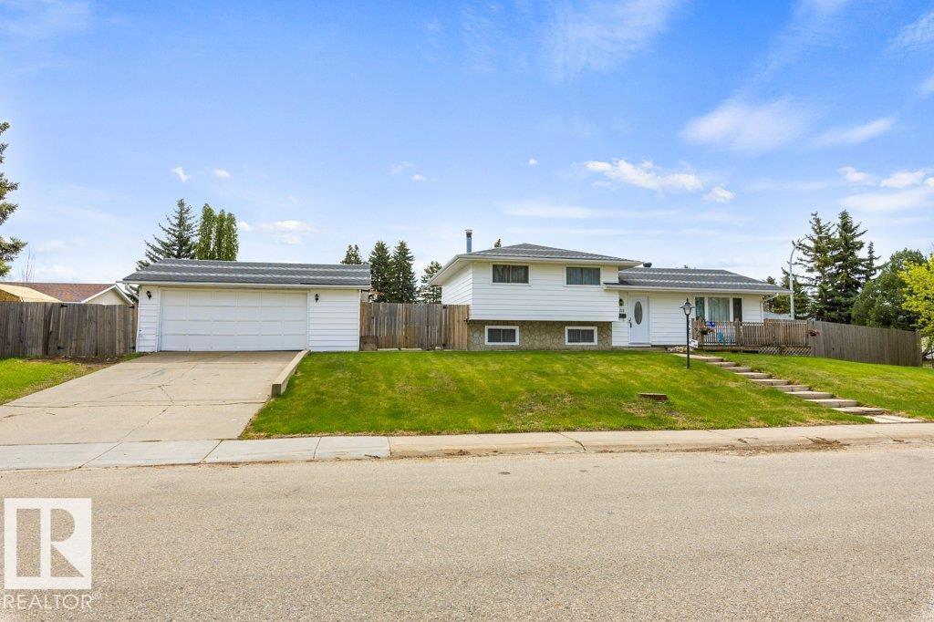 1111 MOYER DR, Sherwood Park