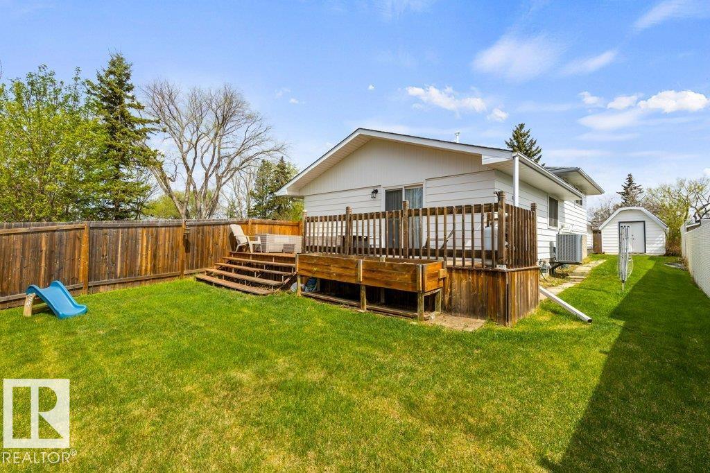 1111 MOYER DR, Sherwood Park