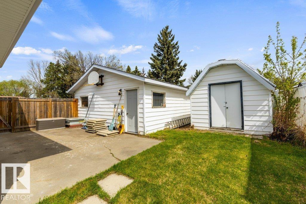 1111 MOYER DR, Sherwood Park