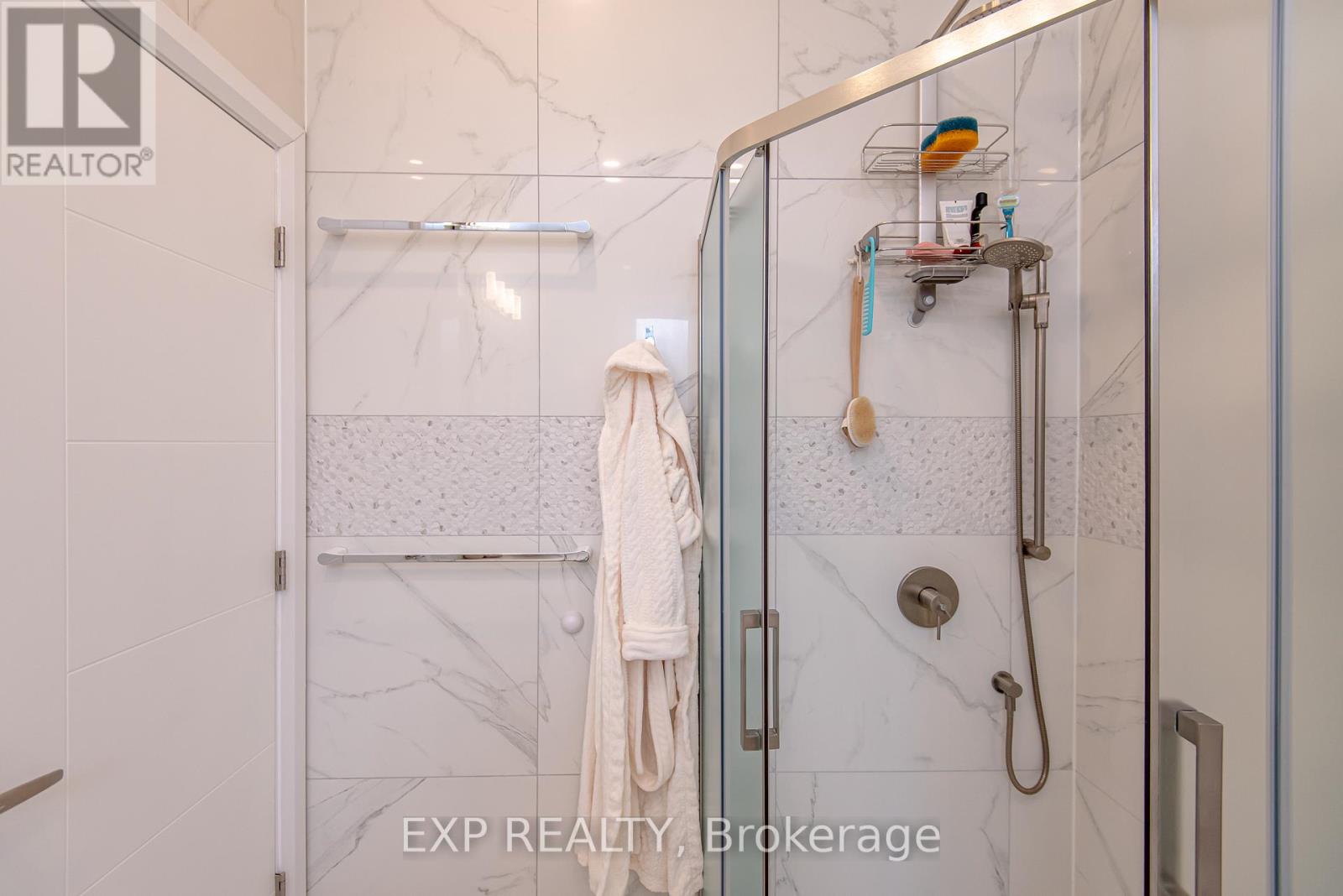 1473 ROSEBELLA AVENUE W - 29