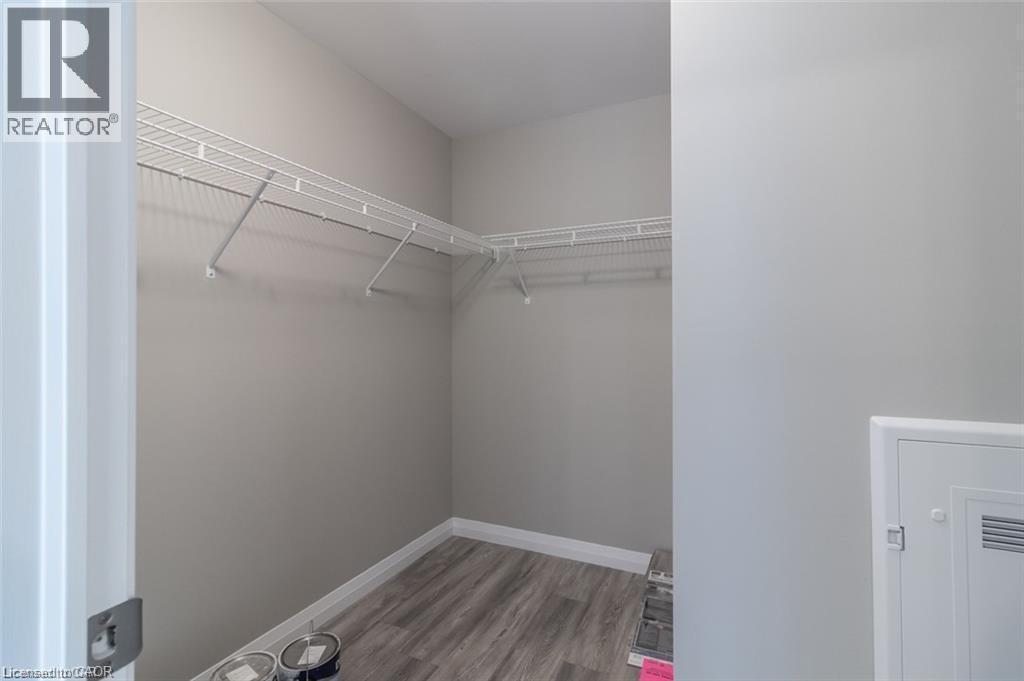 104 GARMENT Street Unit# 1706, Kitchener, Ontario, N2G0C8 — Photo 8