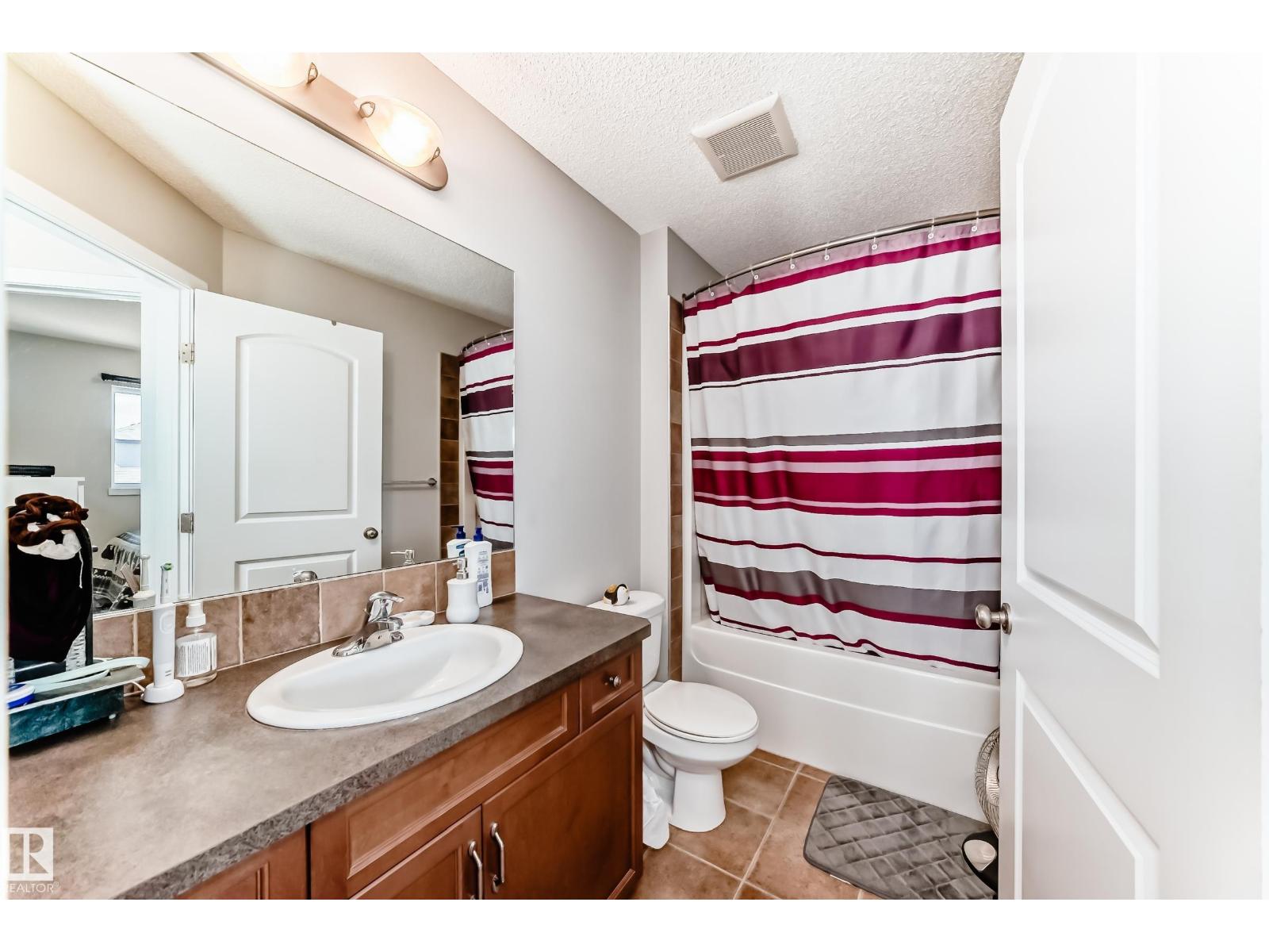115 60 ST SW - 18