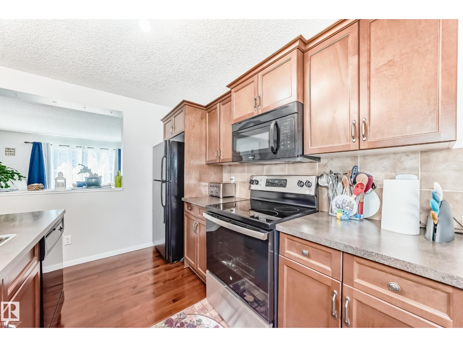 115 60 ST SW - 6