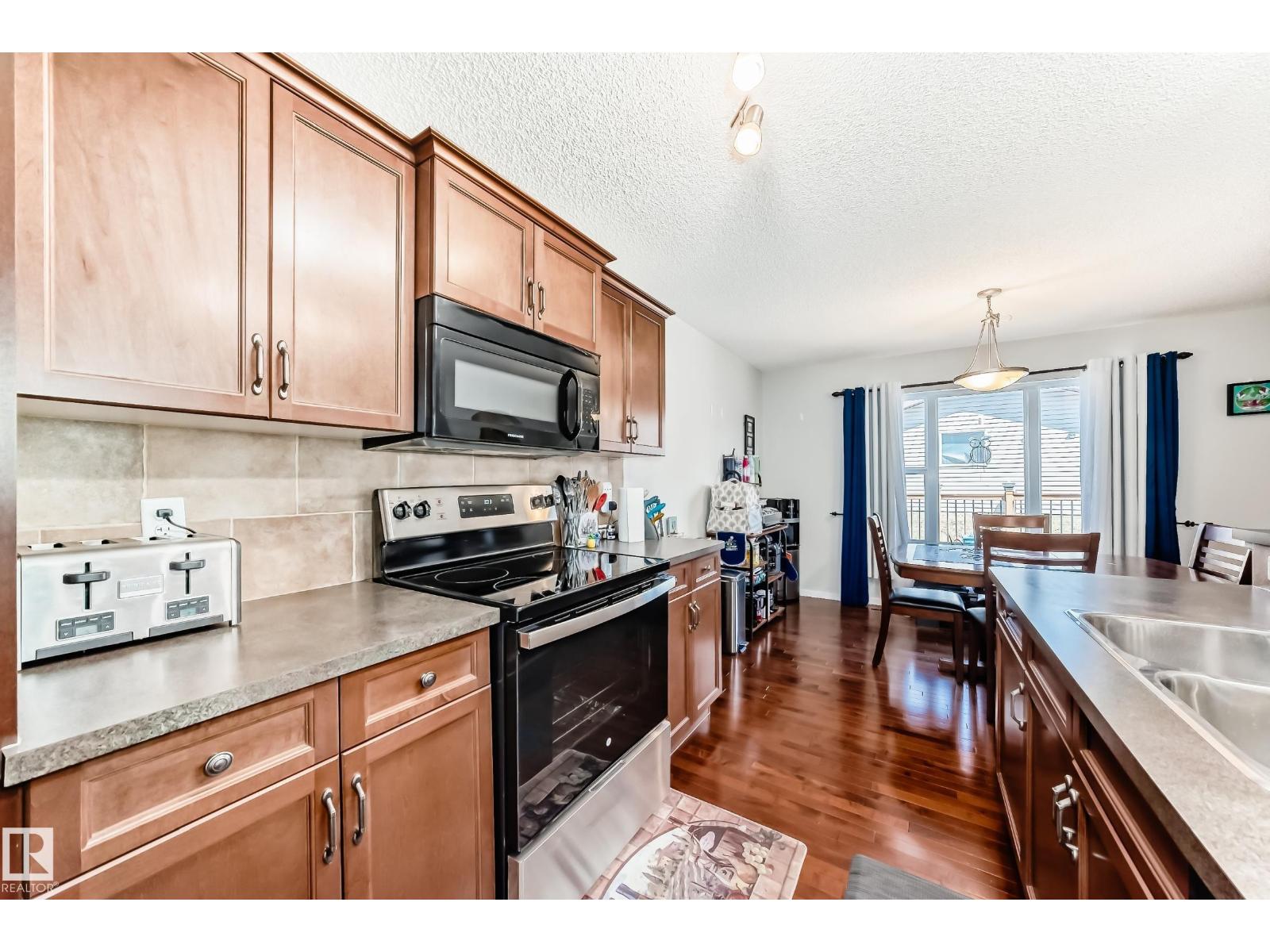 115 60 ST SW - 5