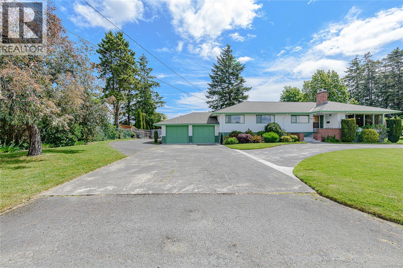 3785 Raymond St S - 45