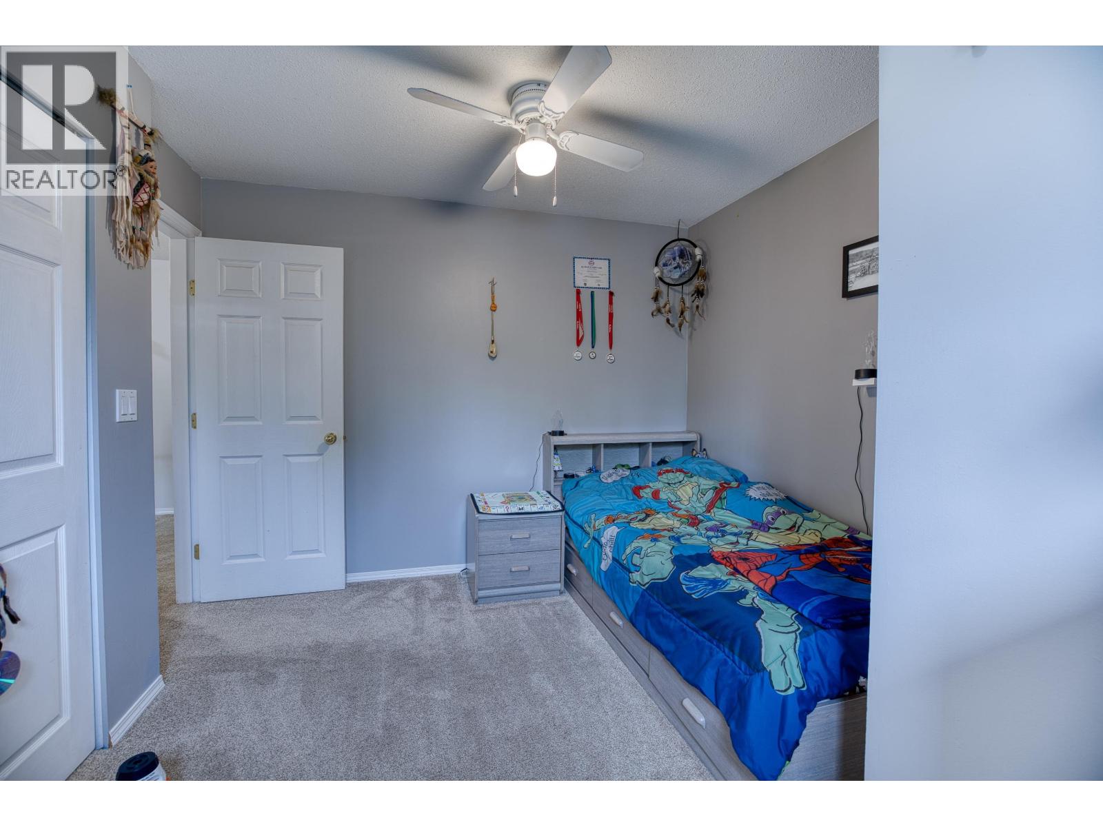 6341 WOLFE ROAD, 100 Mile House