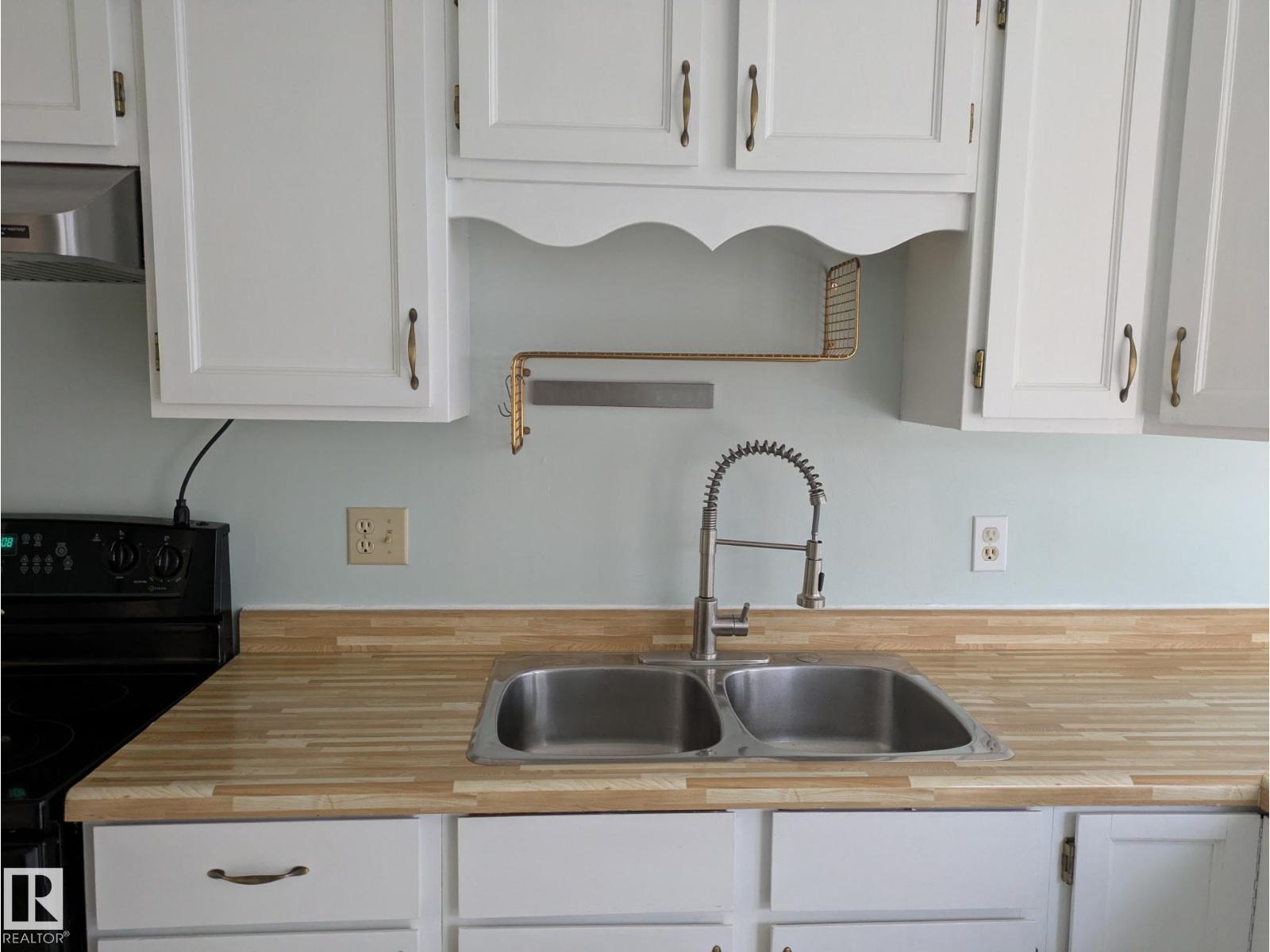 1511 104 ST NW — photo 15