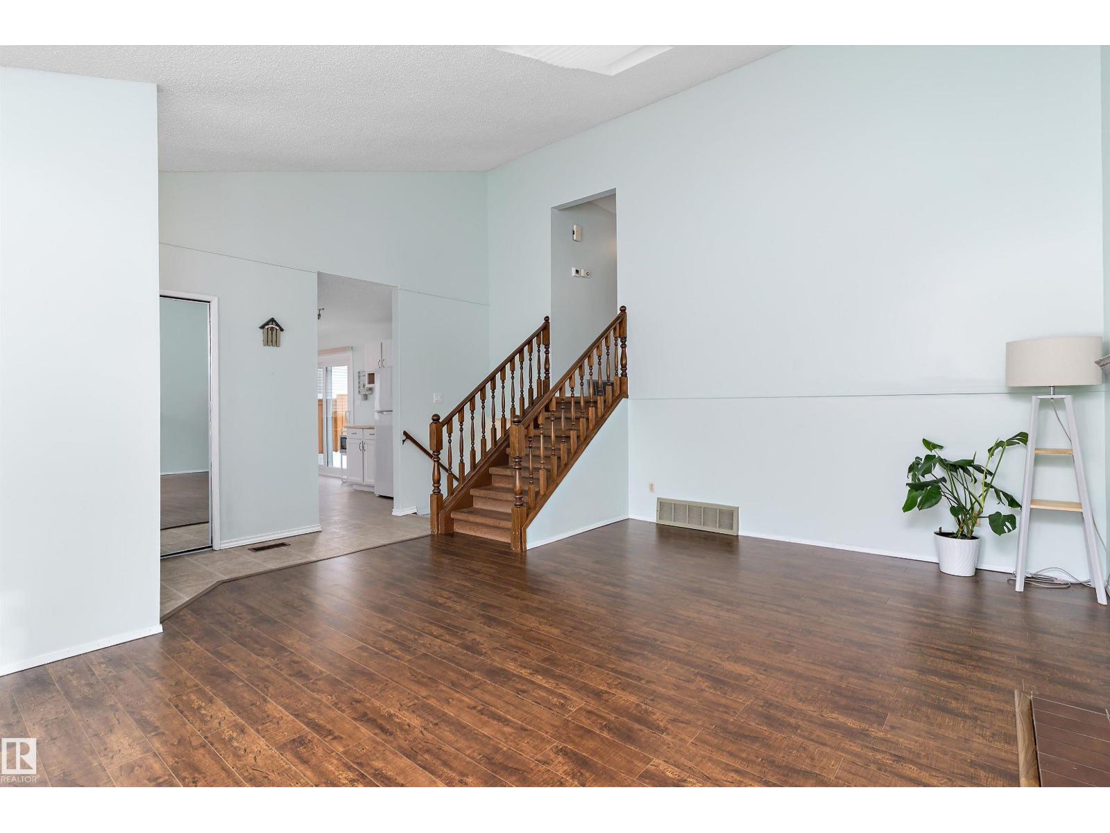 1511 104 ST NW - photo 4