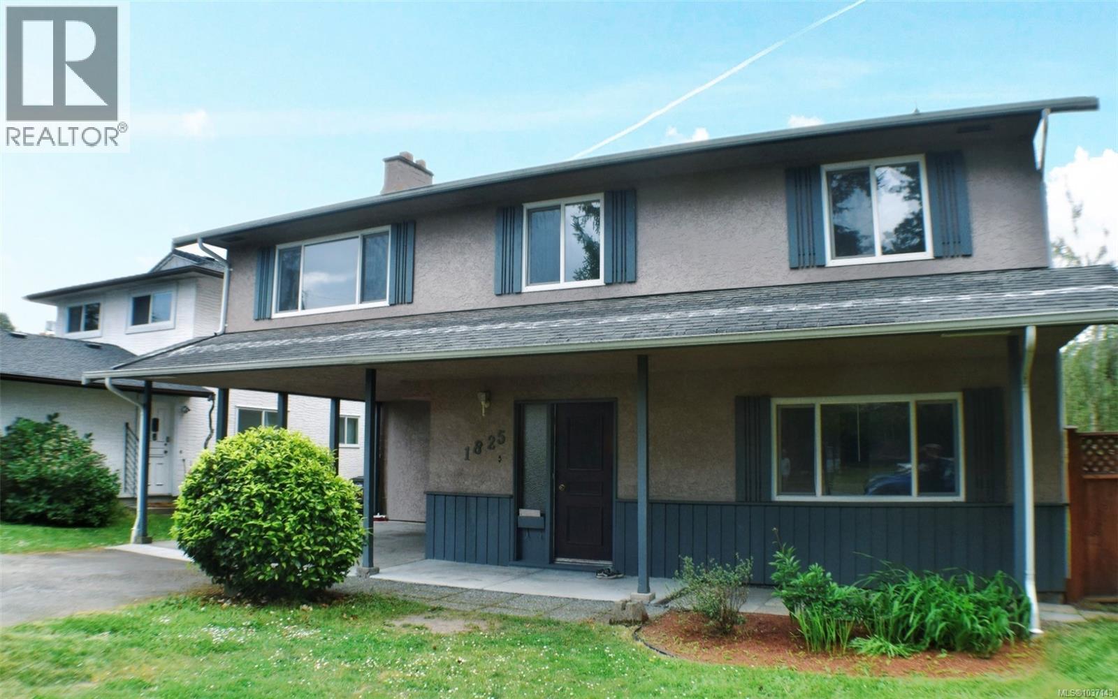  1825 Fairhurst Avenue, Saanich