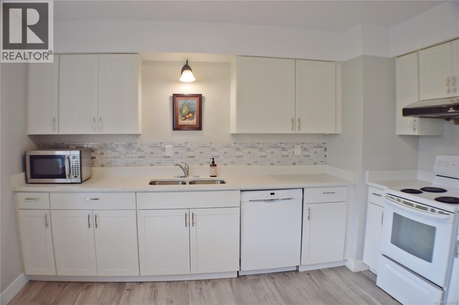 1825 Fairhurst Ave - 11