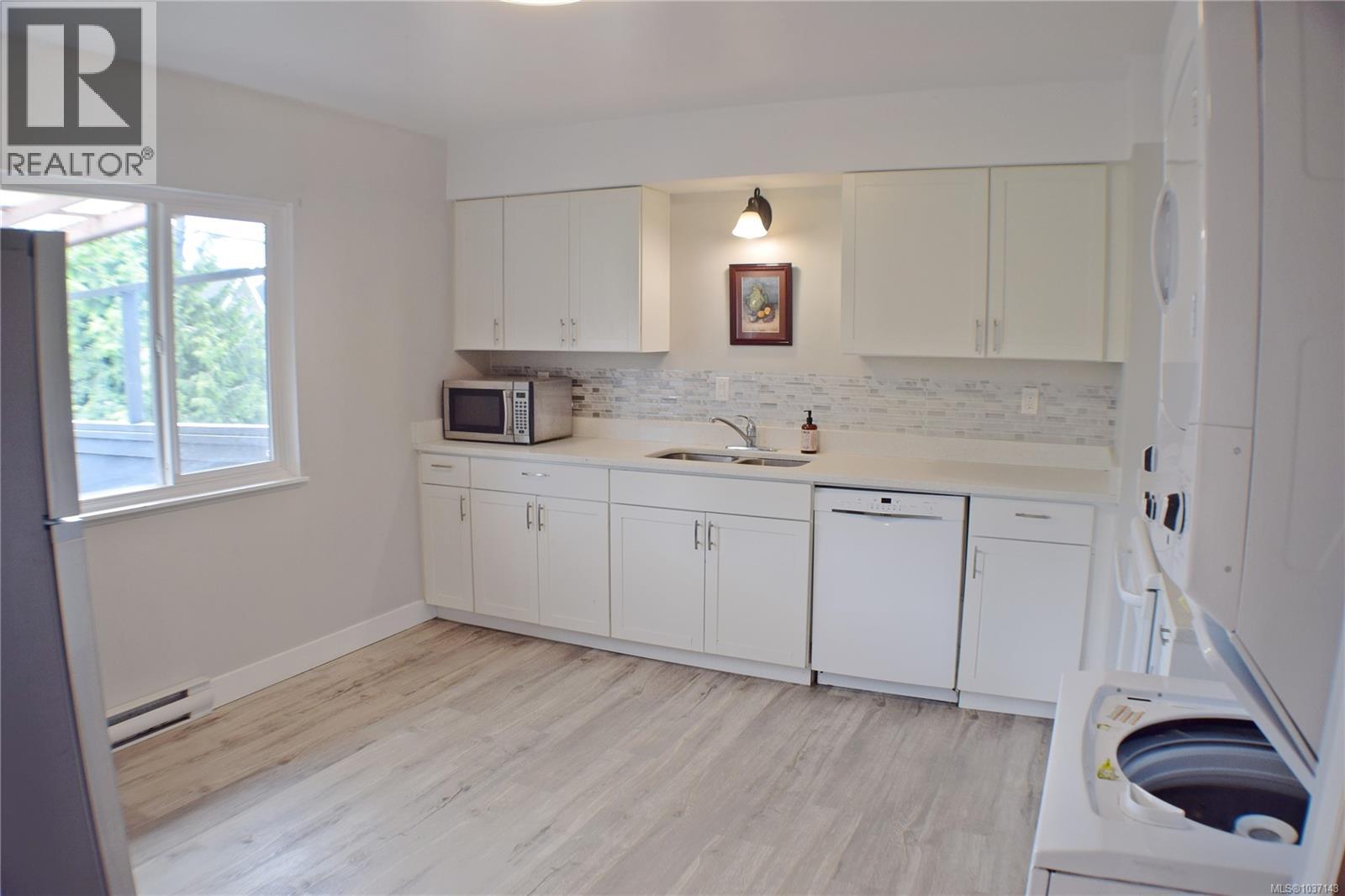 1825 Fairhurst Ave - 12