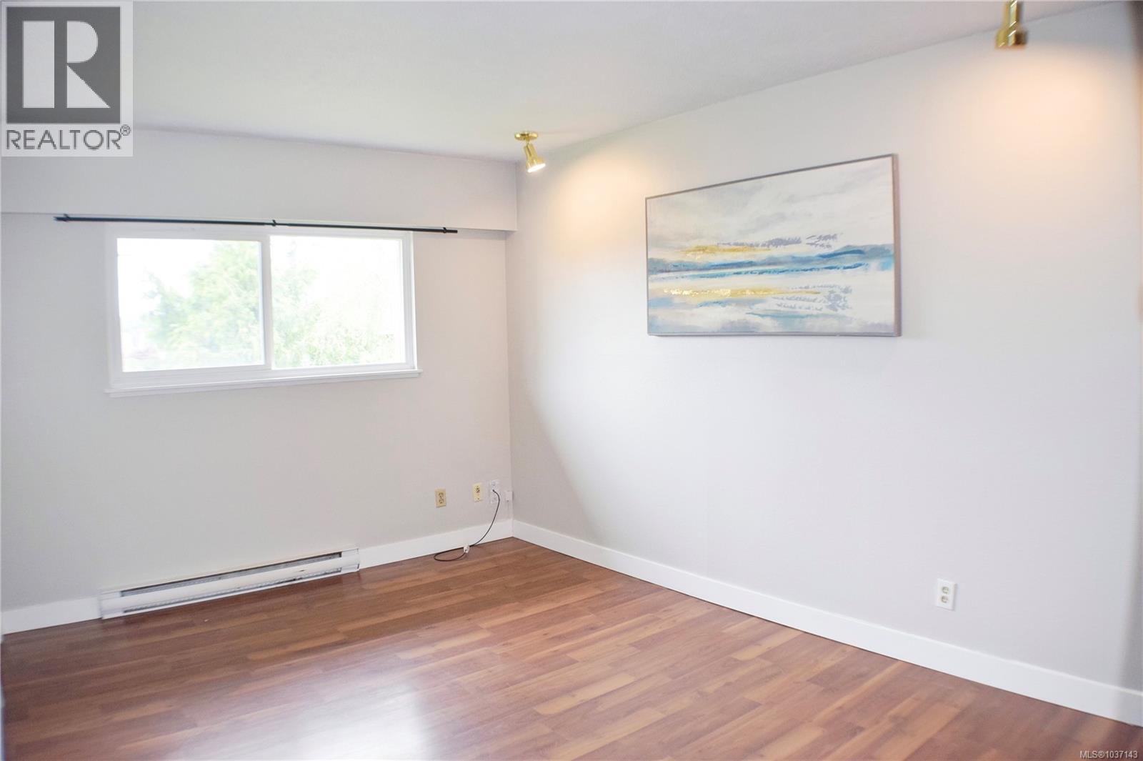  1825 Fairhurst Avenue, Saanich