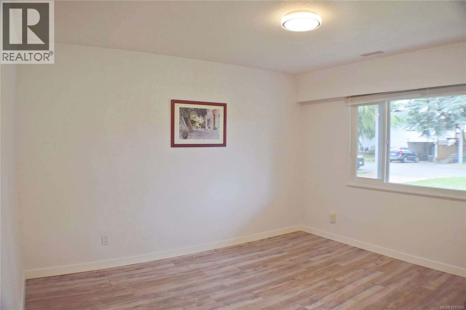  1825 Fairhurst Avenue, Saanich