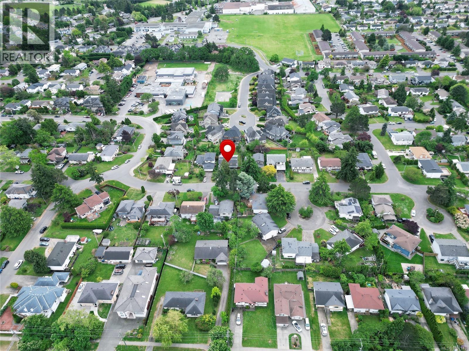 1825 Fairhurst Ave - 34