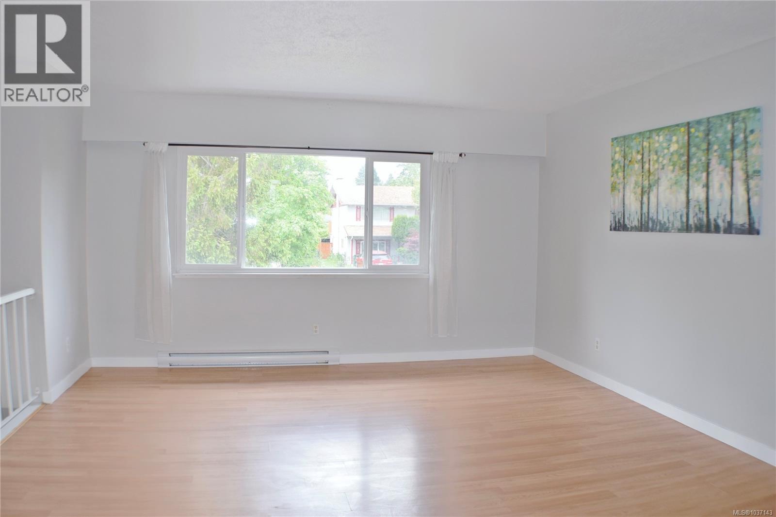 1825 Fairhurst Ave - 5