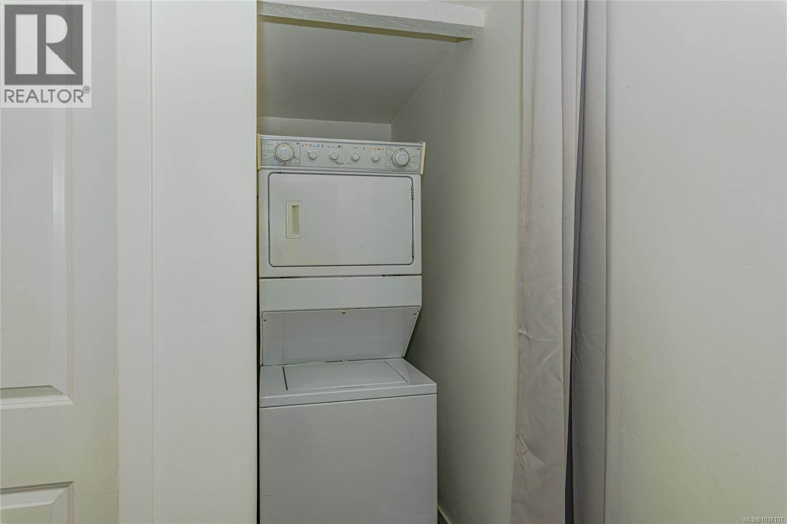 161 Holmes Rd - 18
