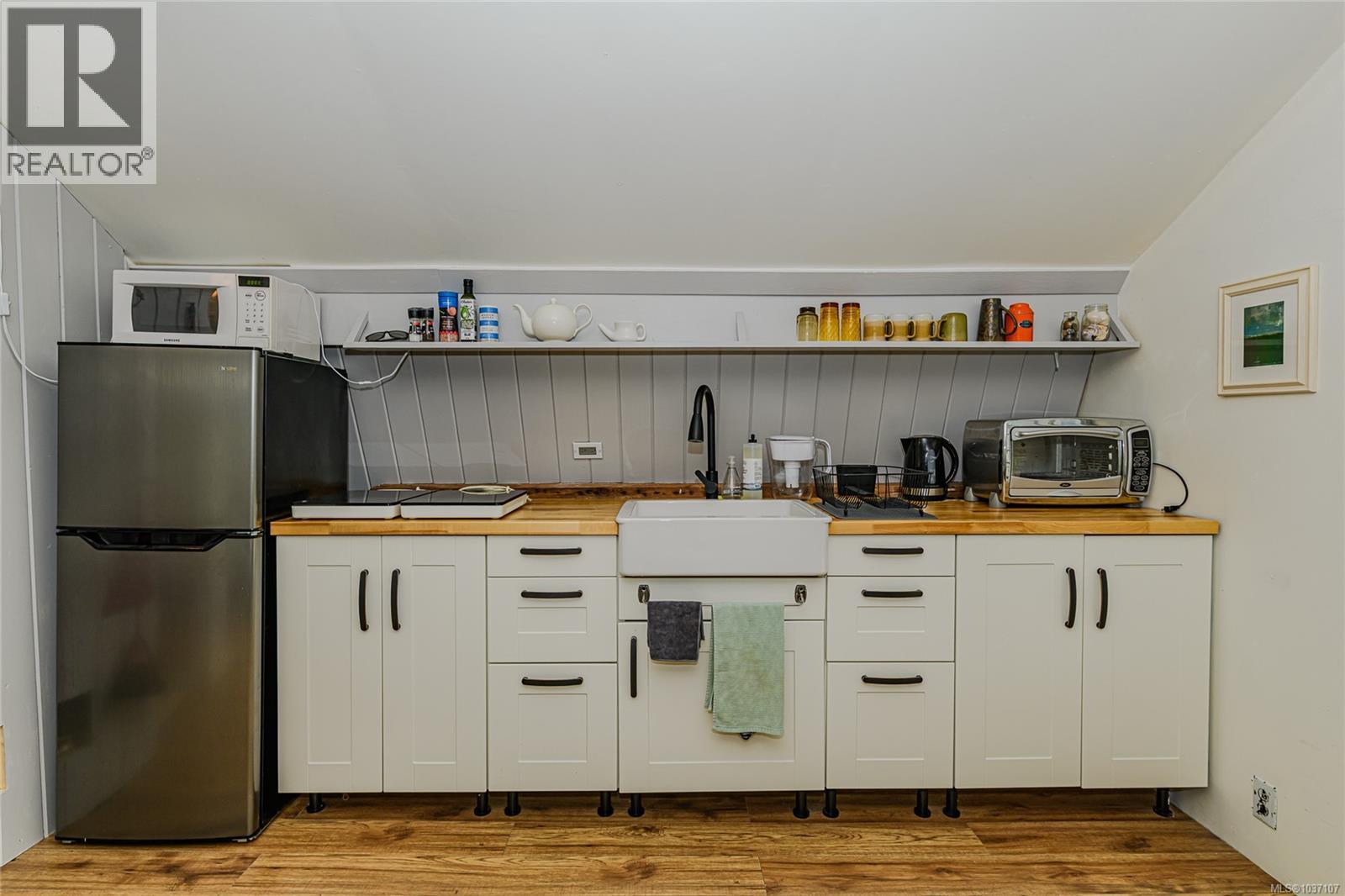 161 Holmes Rd - 33