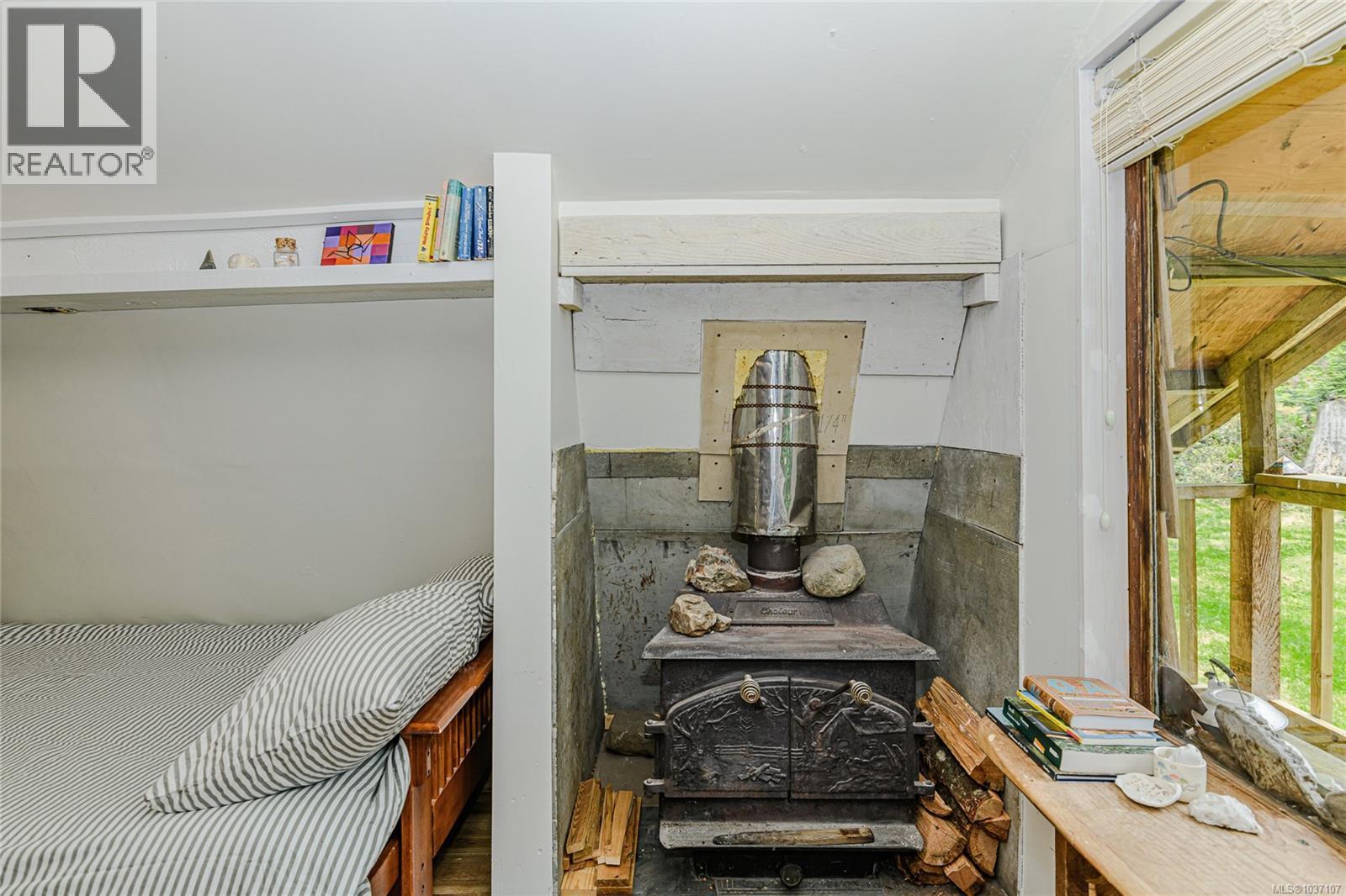 161 Holmes Rd - 36