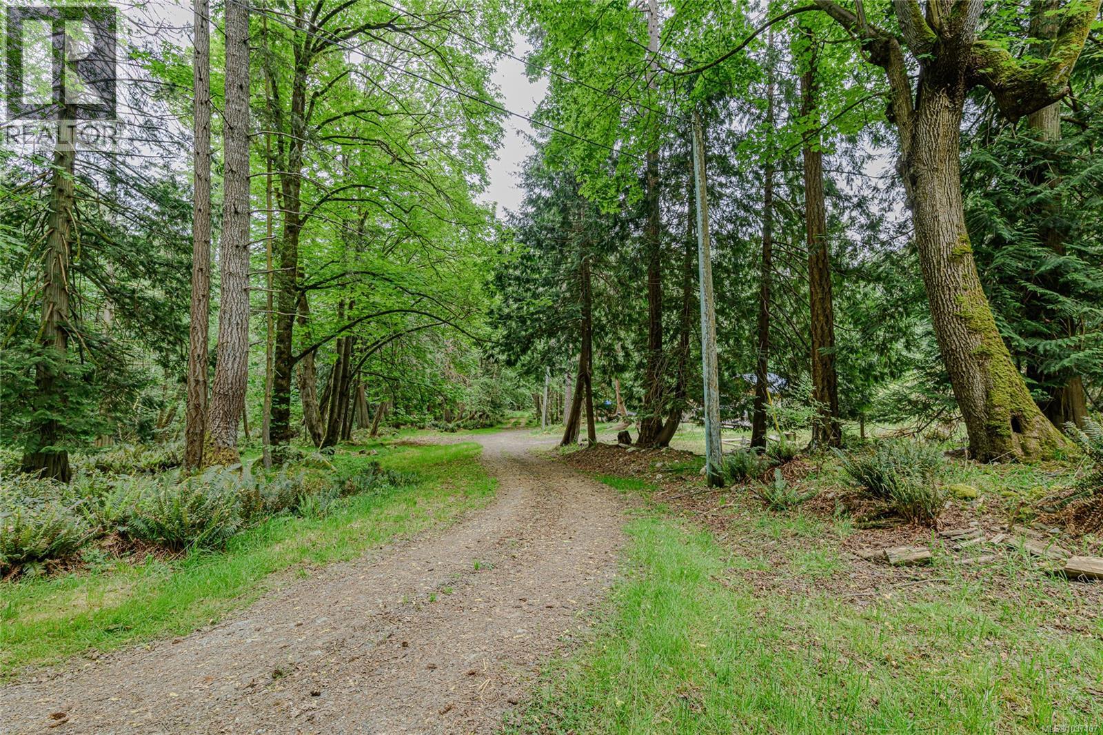 161 Holmes Rd - 43
