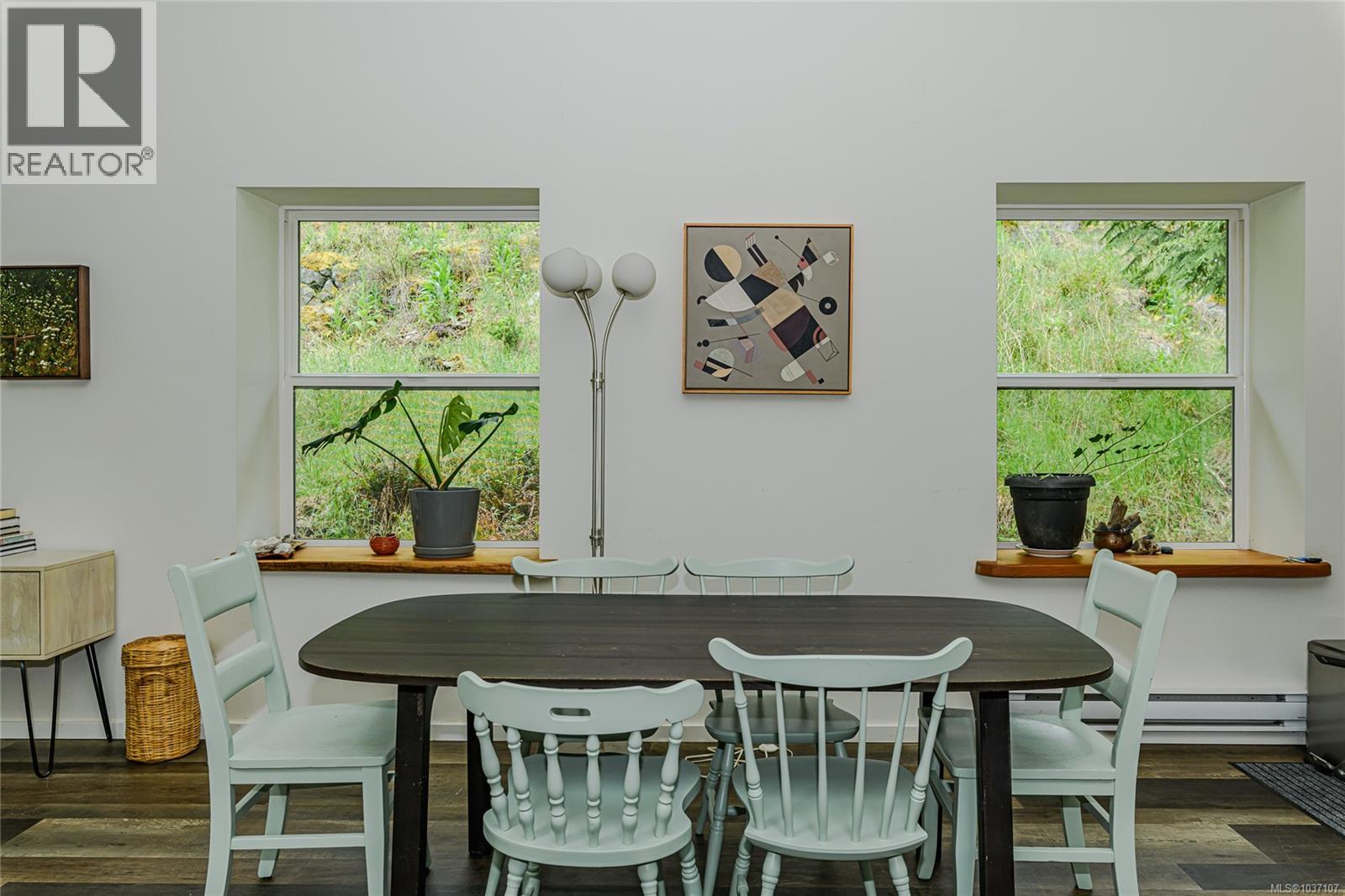 161 Holmes Rd - 8