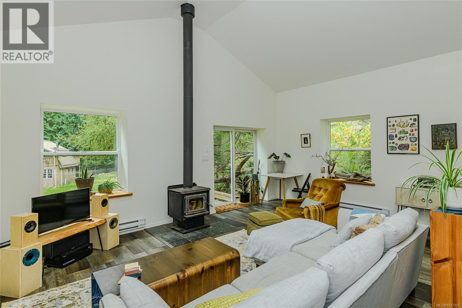 161 Holmes Rd - 9