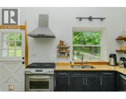 Primary Bedroom - 161 Holmes Rd, Salt Spring, BC V8K1T6 Photo 6