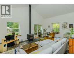 161 Holmes Rd, Salt Spring, BC V8K1T6 Photo 9