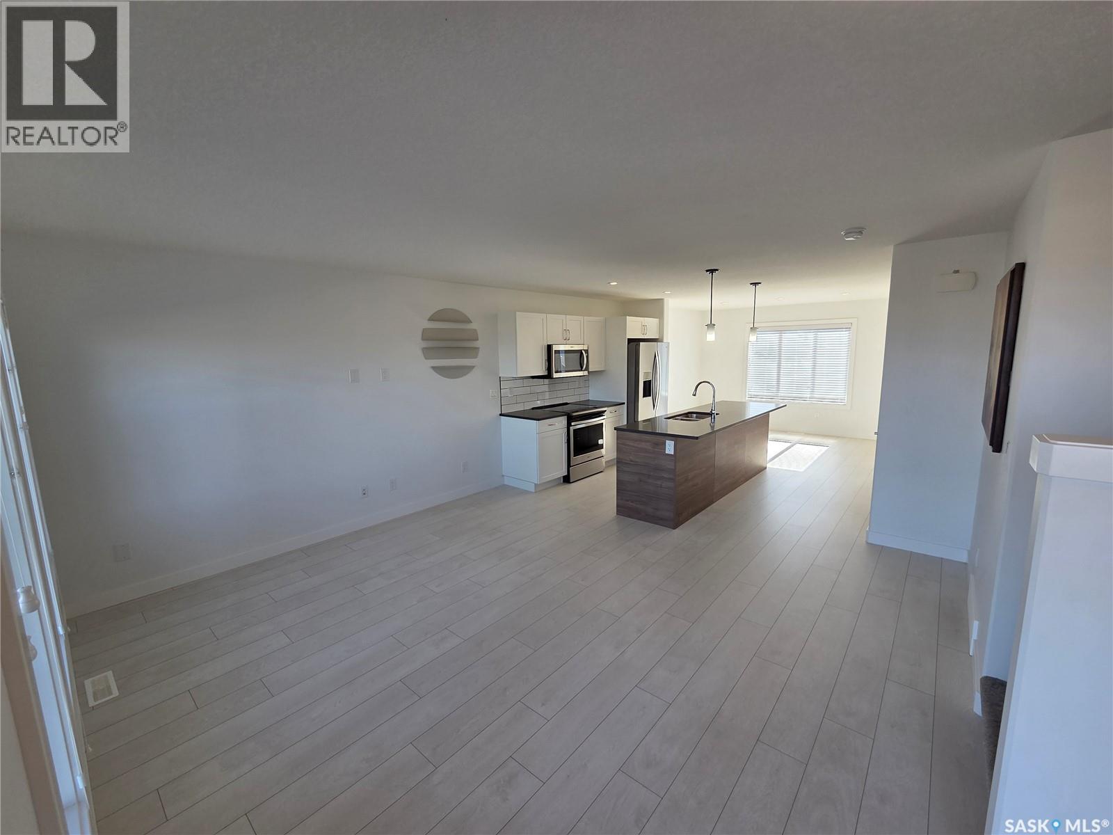 #324 McOrmond DRIVE - Image 2