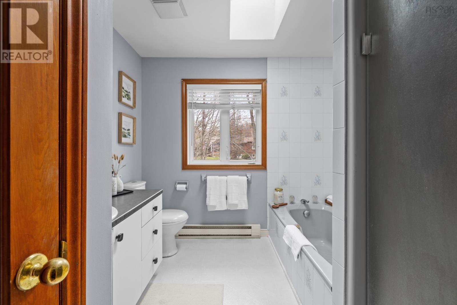 Property 29 of 50 of 454 Colby Drive