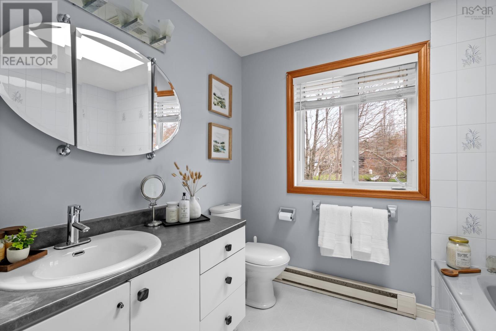 Property 30 of 50 of 454 Colby Drive