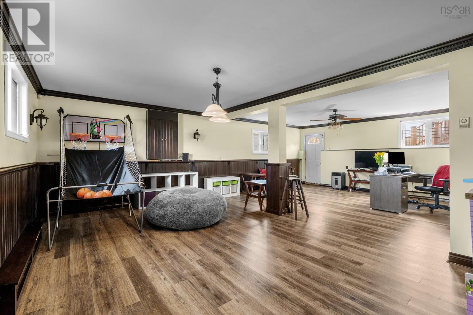 Property 39 of 50 of 454 Colby Drive