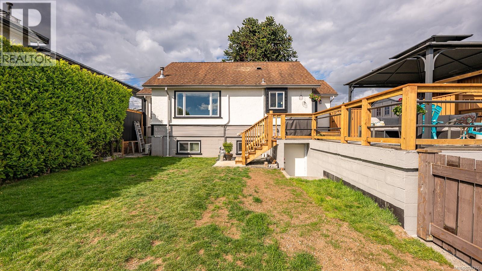 651 Colwyn St - 15