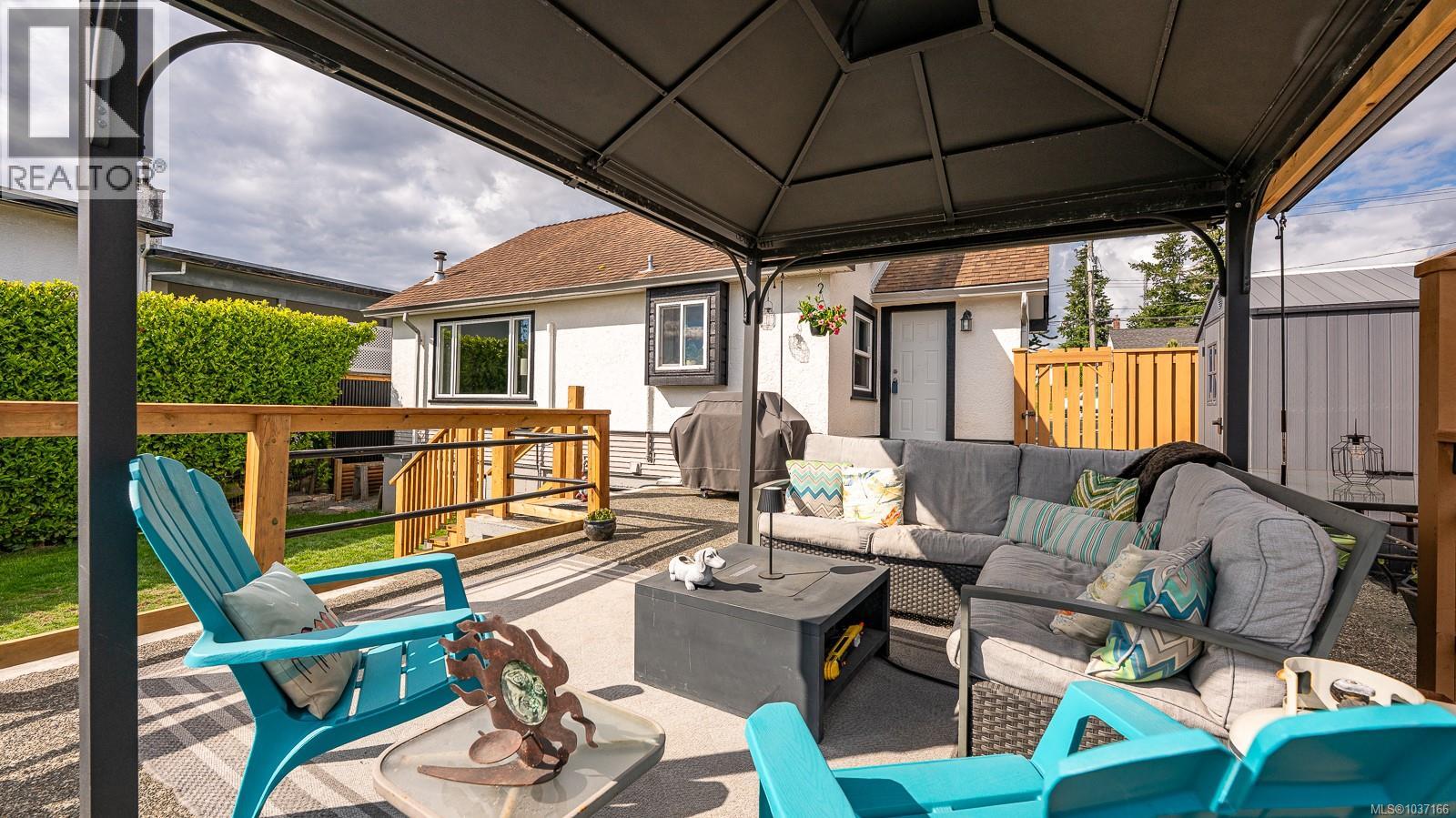 651 Colwyn St - 16