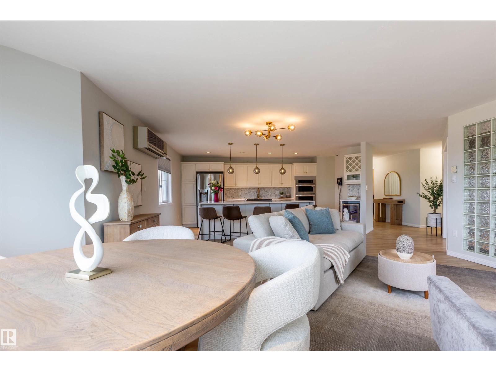 #303 20 GRANGE DR - 15