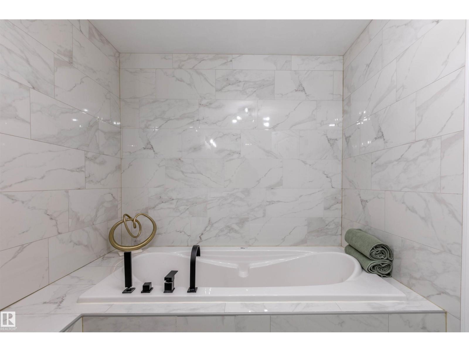 #303 20 GRANGE DR - 24