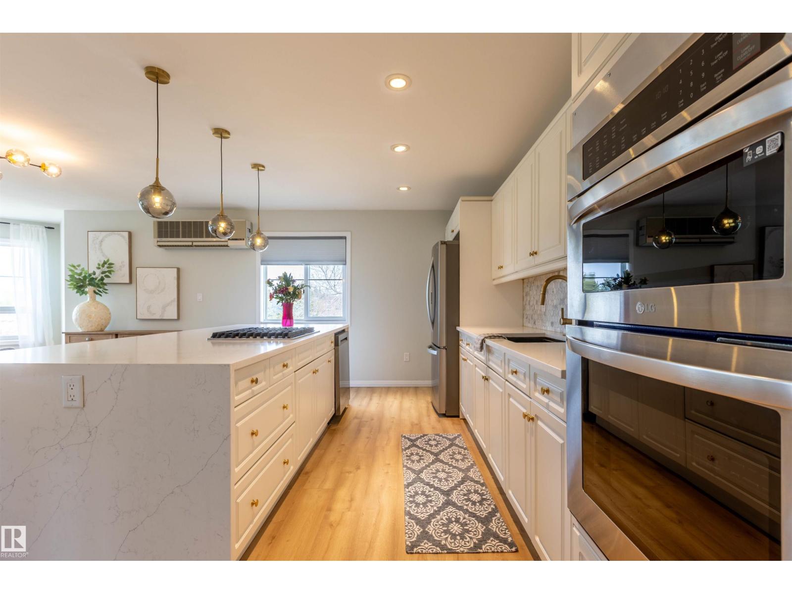 #303 20 GRANGE DR - Image 3