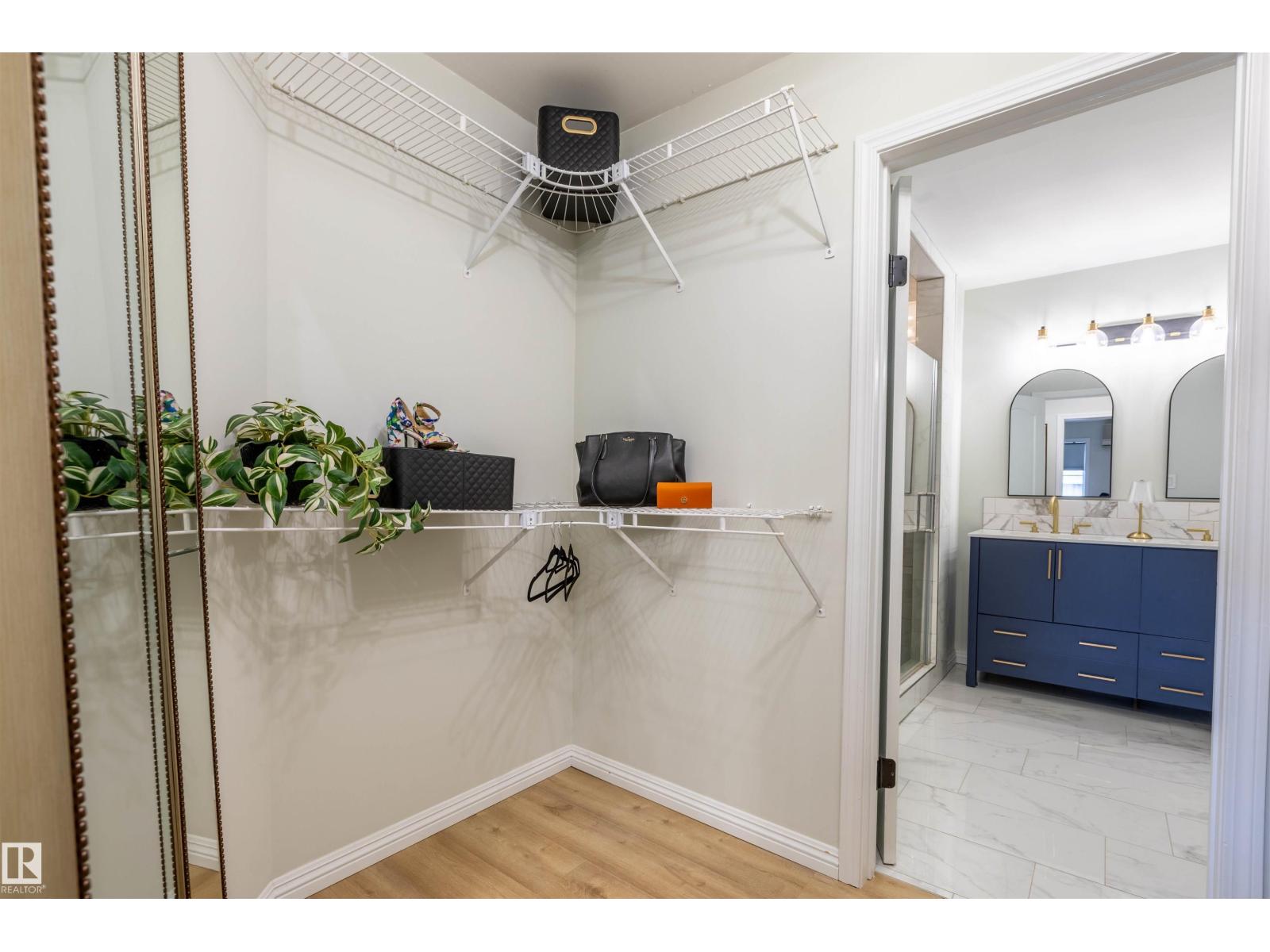 #303 20 GRANGE DR - 32
