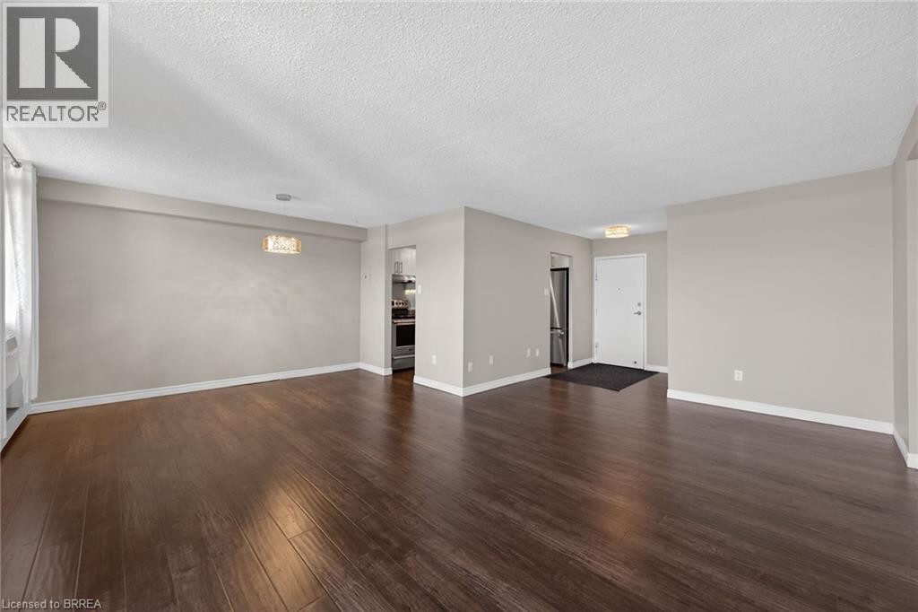 #902 640 WEST Street - 20