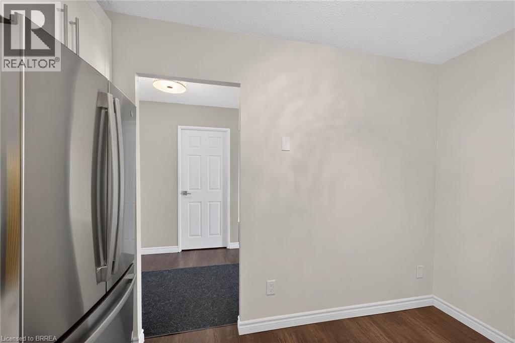 #902 640 WEST Street - 25
