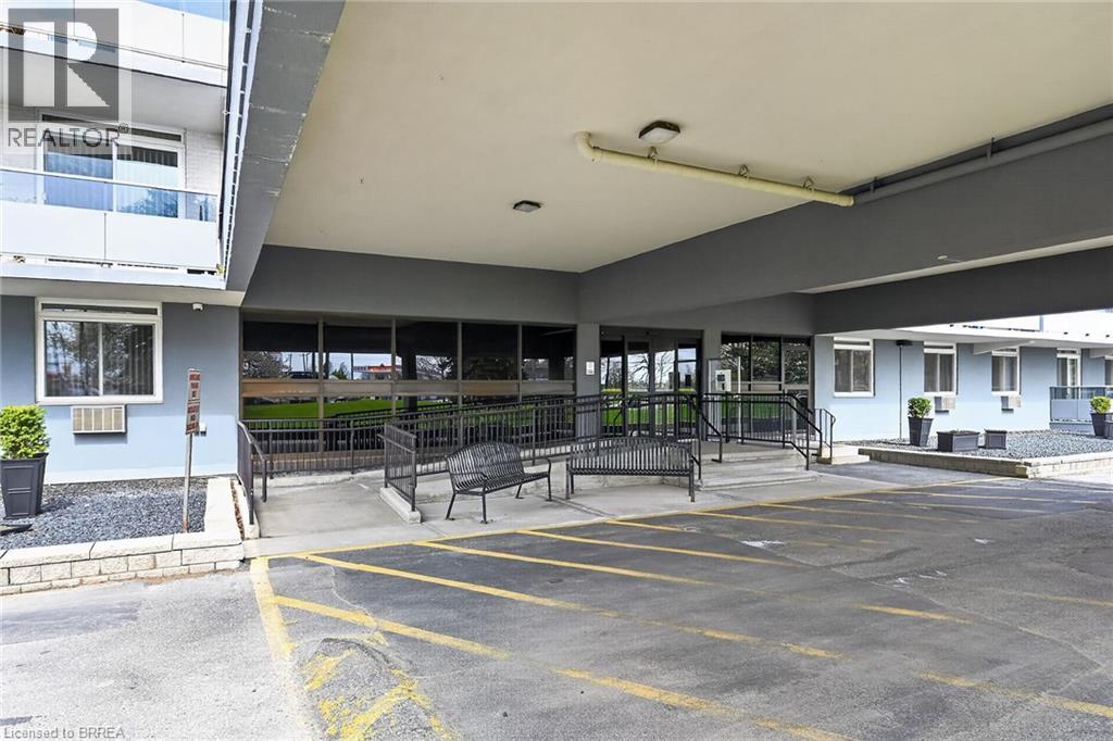 #902 640 WEST Street - 3