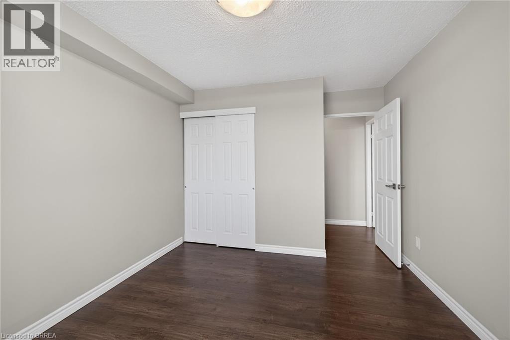 #902 640 WEST Street - 31
