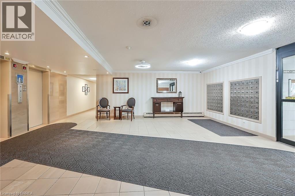 #902 640 WEST Street - 5