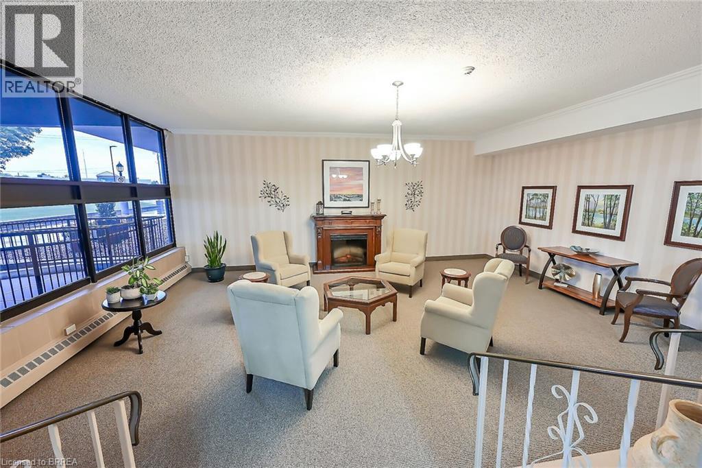 #902 640 WEST Street - 6